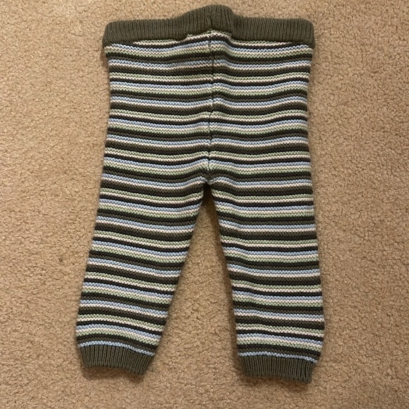 Gymboree - Striped  Knit leggings. Size 6 to 12 months - Picture 4 of 4